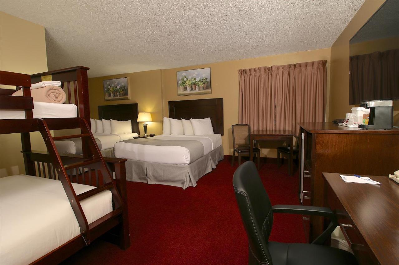 Hotel Clarion Pointe Medicine Hat Exterior foto