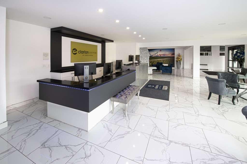 Hotel Clarion Pointe Medicine Hat Interior foto